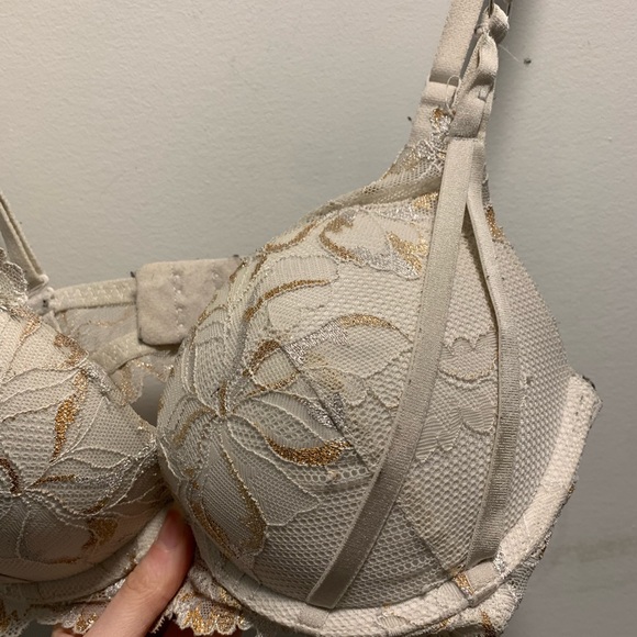 gold and white push up bra - Picture 6 of 9